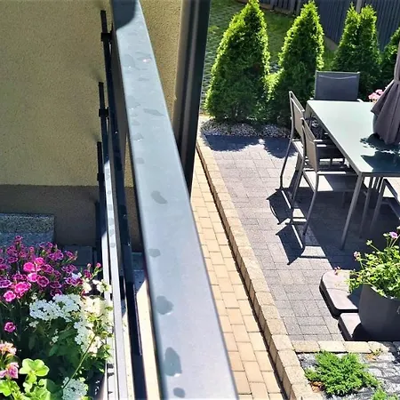 Urban Apartments Studio No 4A - Air Condition - Garden - Free Parking *